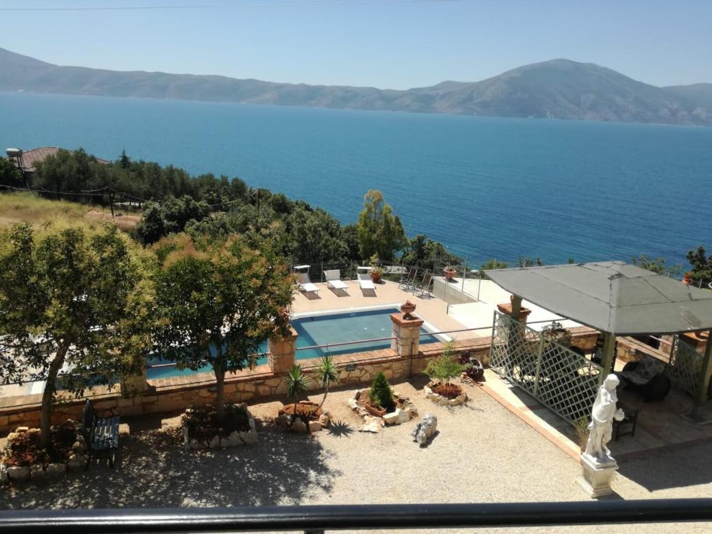 Hotel "San Saena " Radhimë 외부 사진