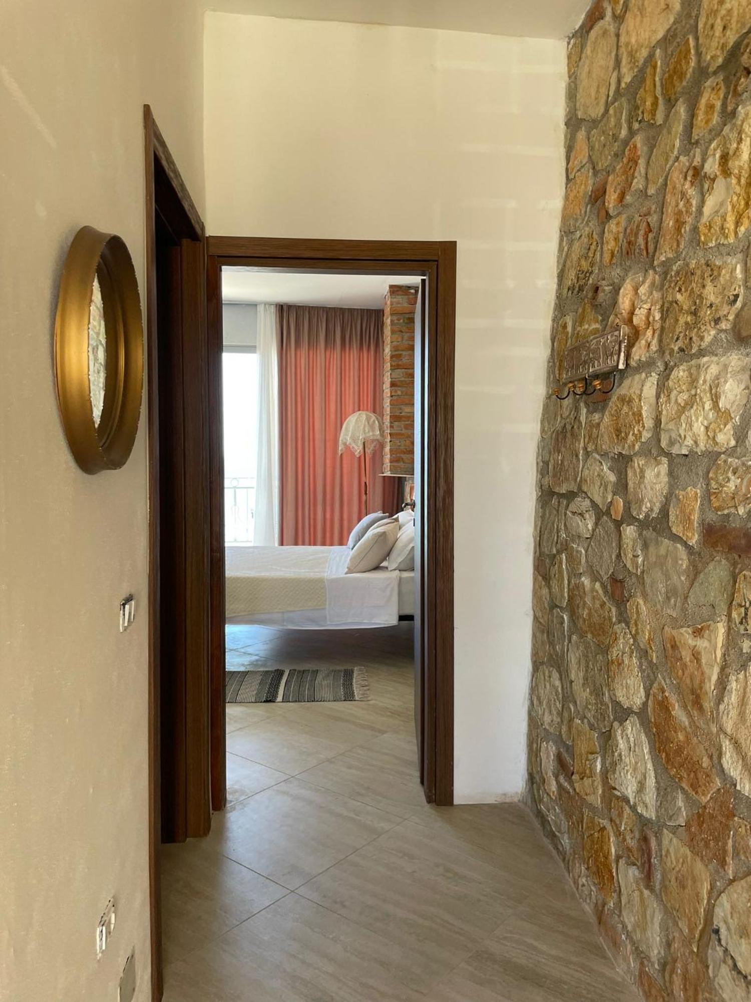 Hotel "San Saena " Radhimë 외부 사진