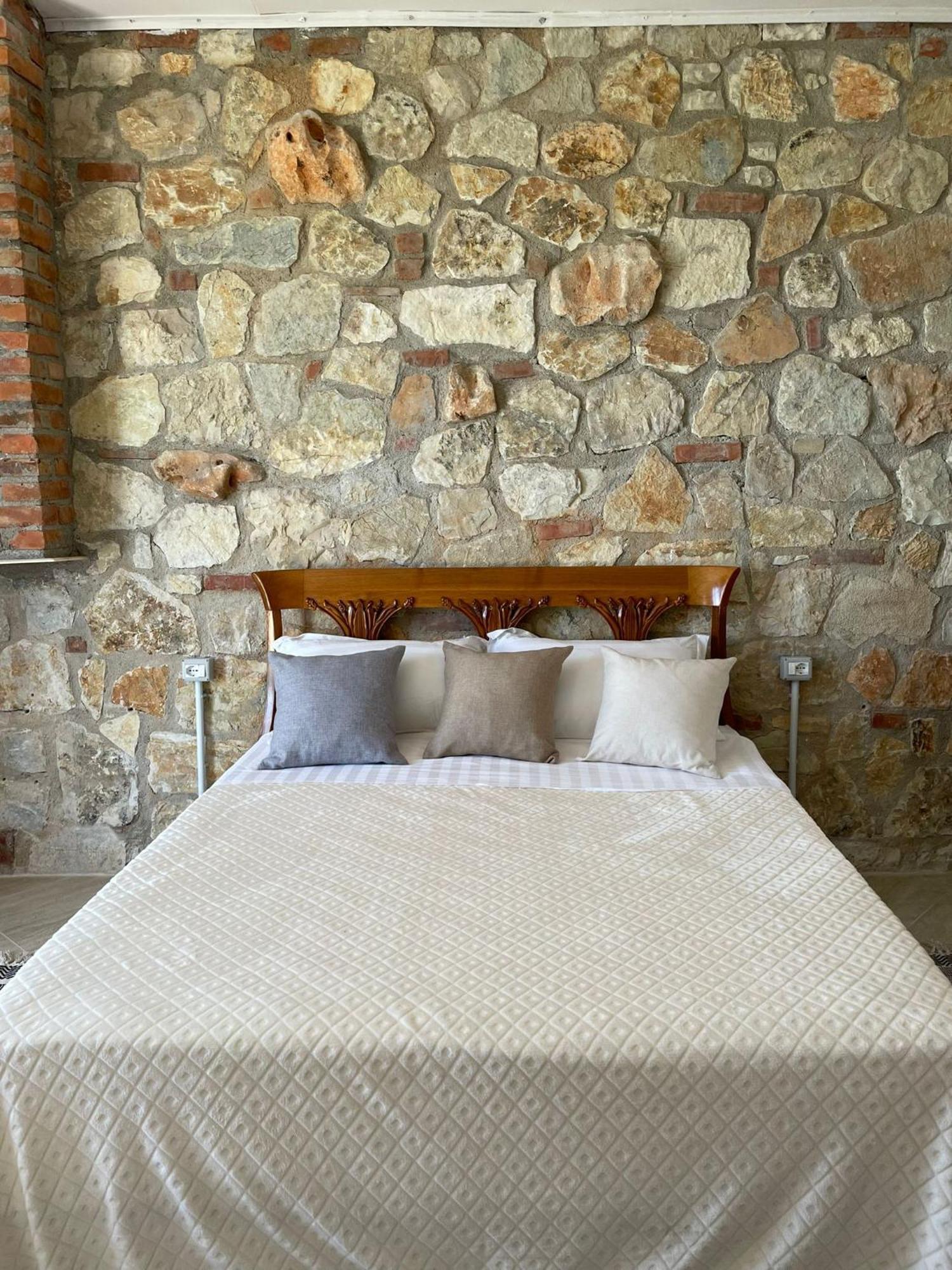 Hotel "San Saena " Radhimë 외부 사진
